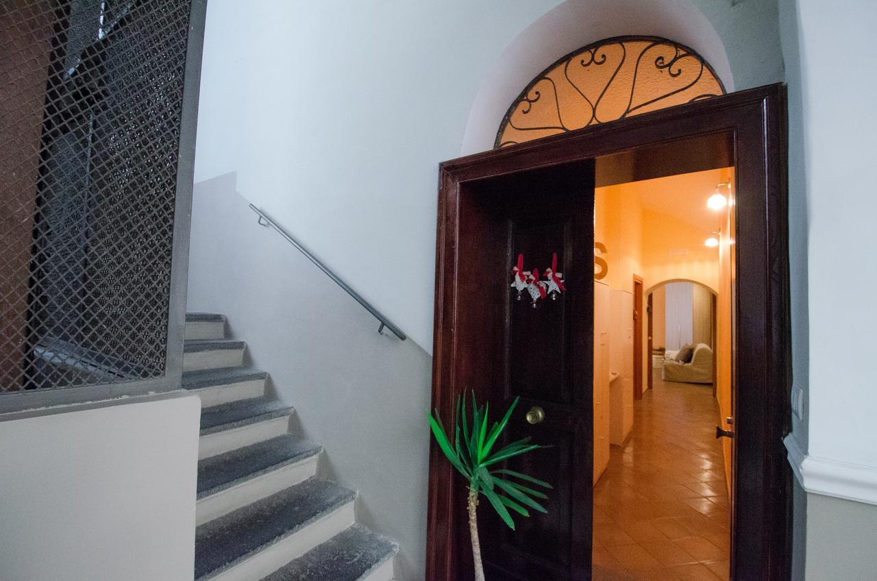 B&B L'Incrocio Салерно Экстерьер фото